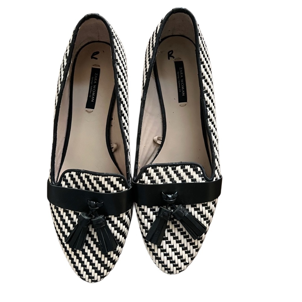Zara Black and White Flats with Bow Detail Size 39 8.5-9